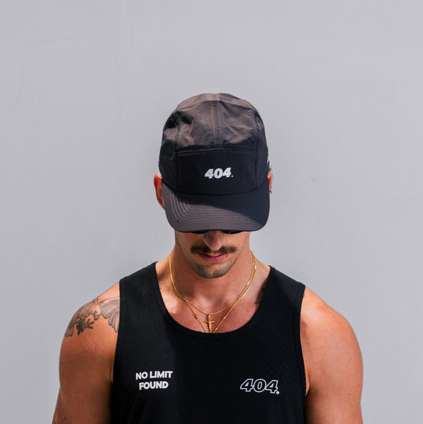 TWO-TONE PERFORMANCE HAT — BLACK